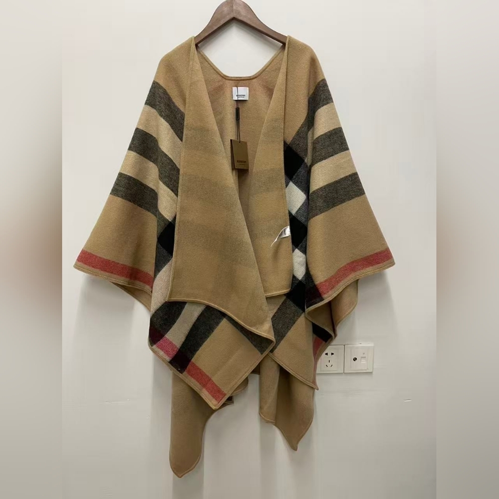 Burberry Reversible Cashmere Cape